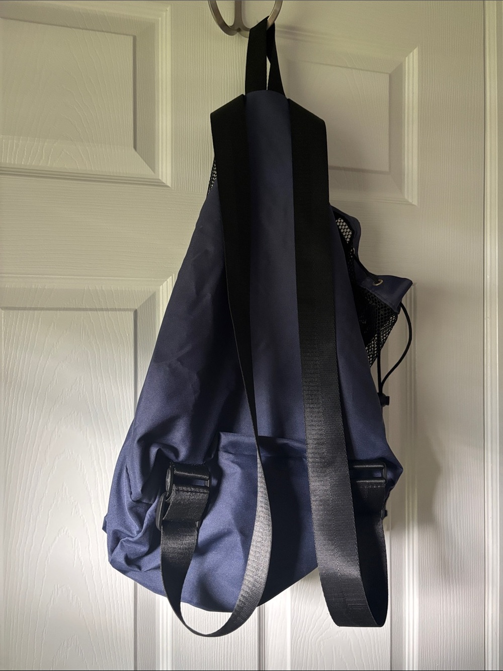 WANDf Navy Blue Drawstring Sports Backpack with Mesh Pockets - Picture 3 of 4
